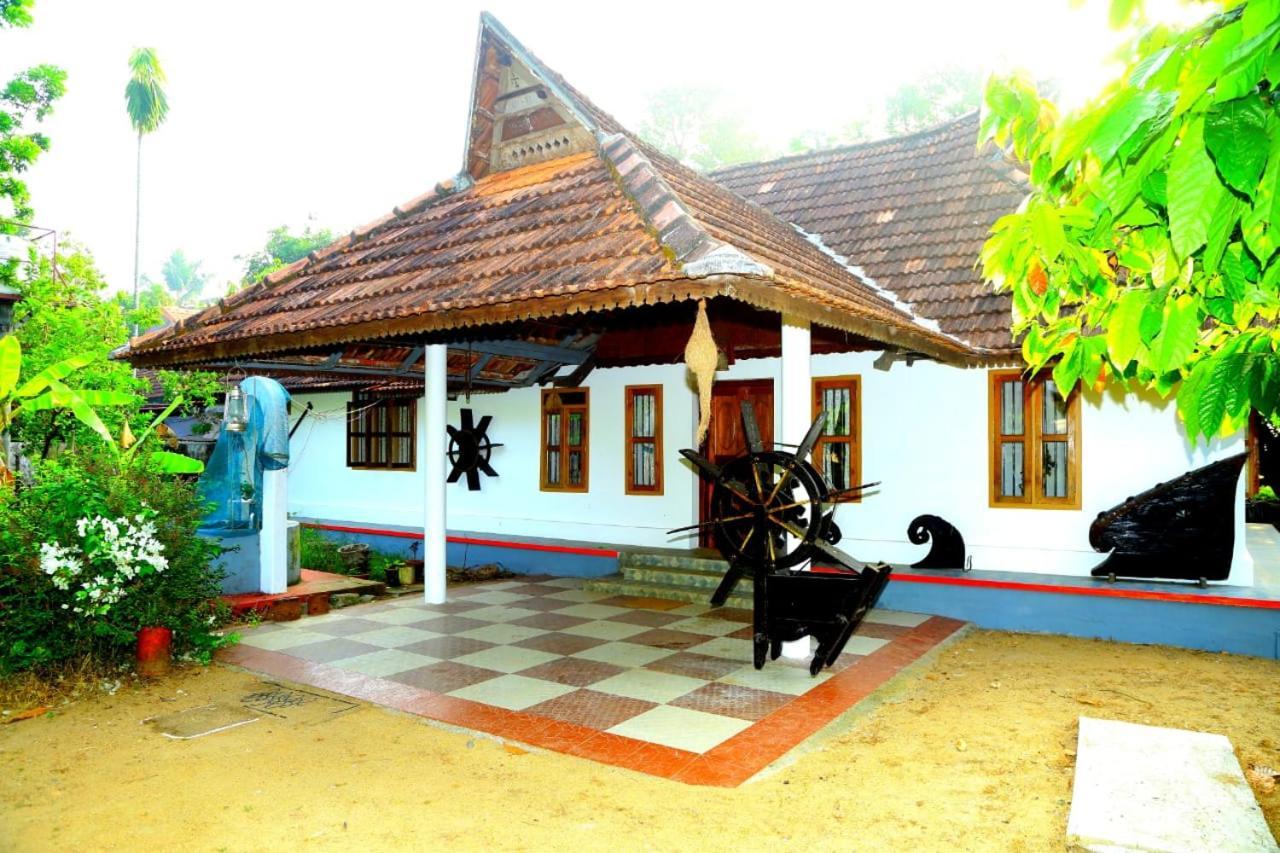 Valentine'S Rice Bowl Home Stay Alappuzha Exterior photo