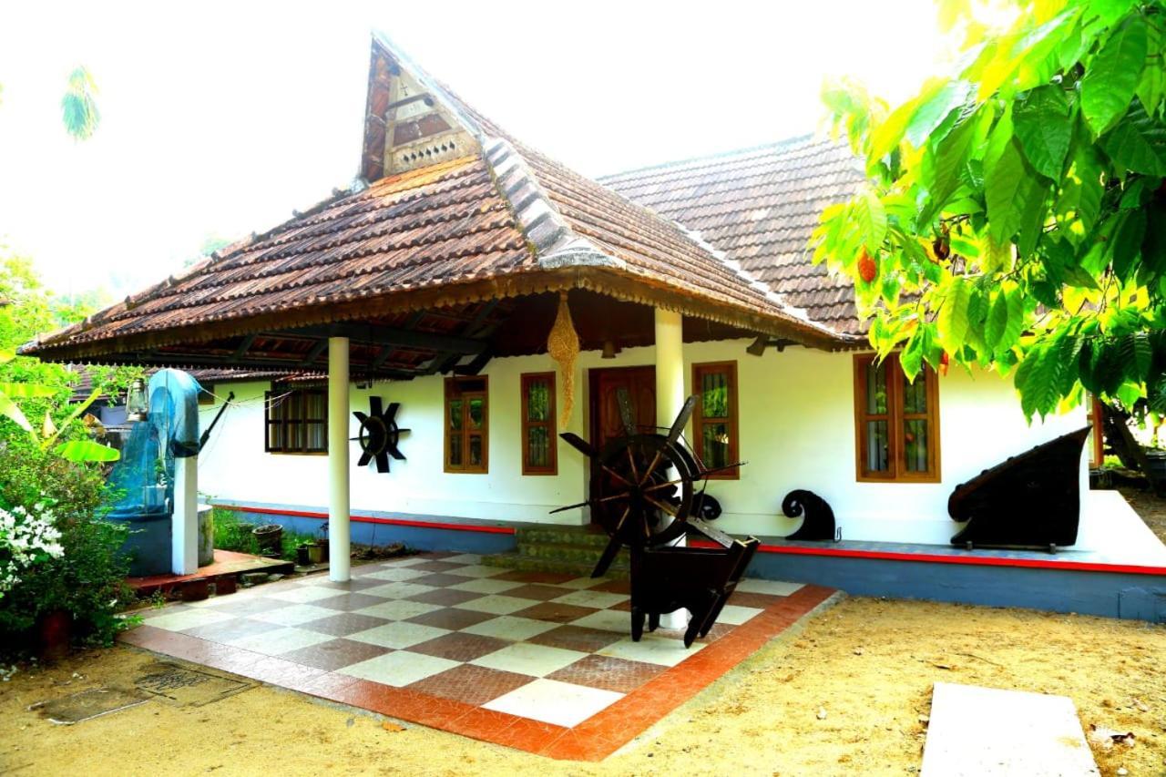 Valentine'S Rice Bowl Home Stay Alappuzha Exterior photo
